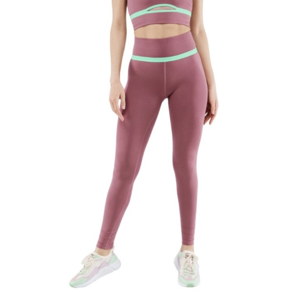 NEW Fabletics Pink Sculptknit High-Waisted Cut-out‎ Leggings Size Medium